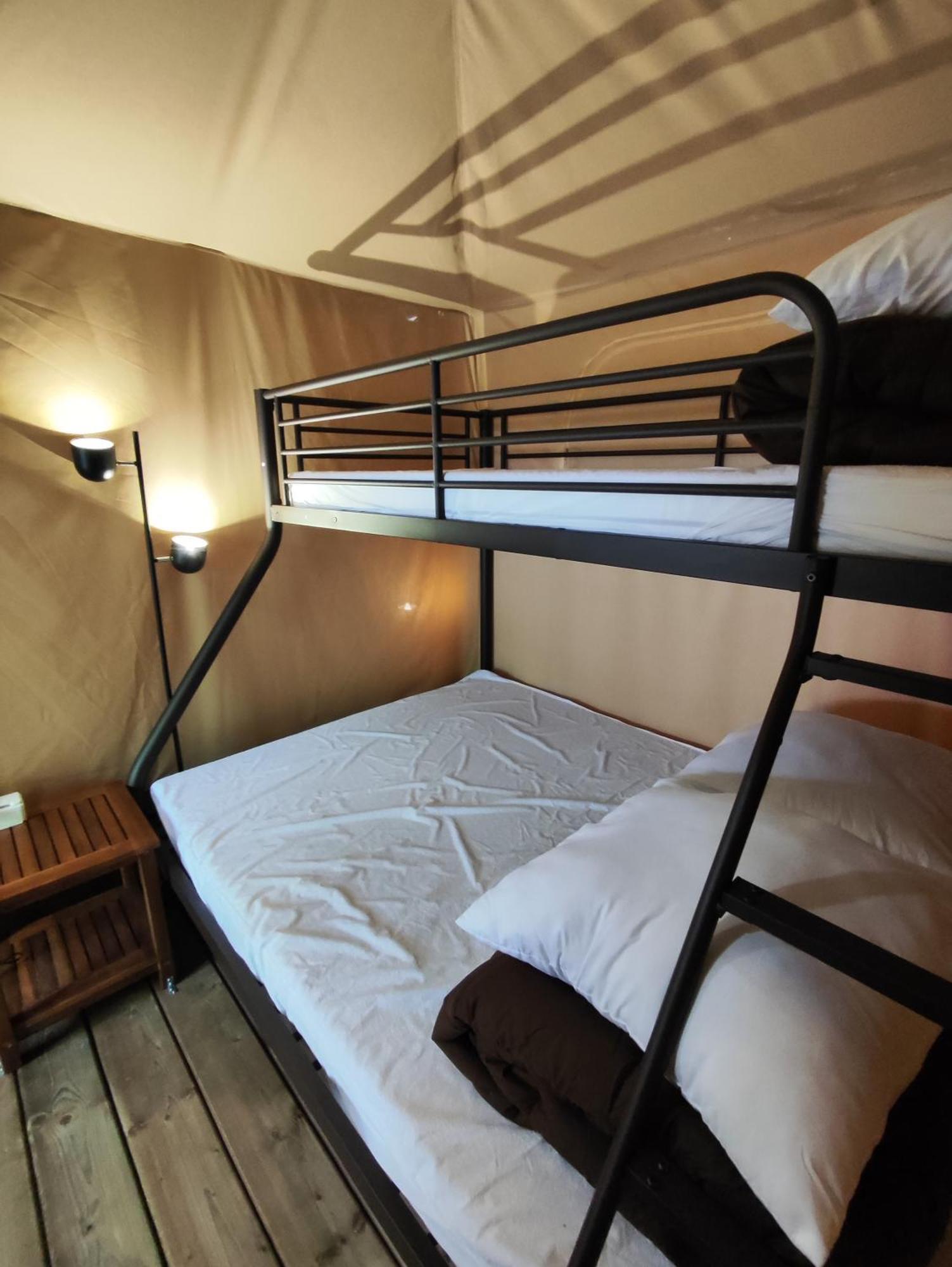 Camping Porte Des Alpilles By M.A Destination Glamping Saint-Étienne-du-Grès Exterior foto